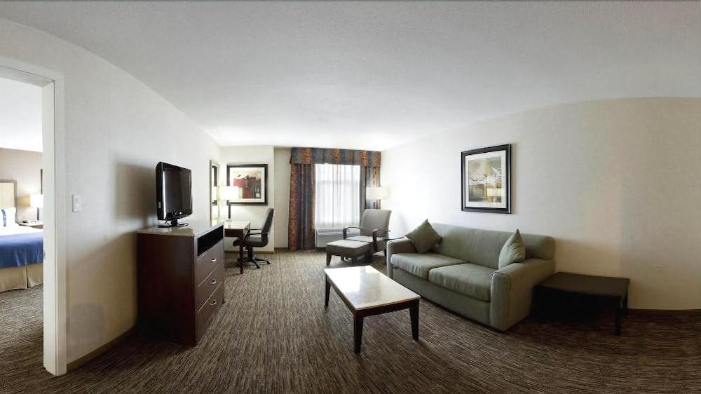 Holiday Inn Hotel & Suites Surrey East - Cloverdale By Ihg Eksteriør bilde