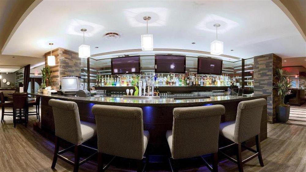 Holiday Inn Hotel & Suites Surrey East - Cloverdale By Ihg Eksteriør bilde